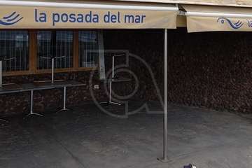 Cae otra de las viejas farolas del paseo marítimo de Telde/TA.